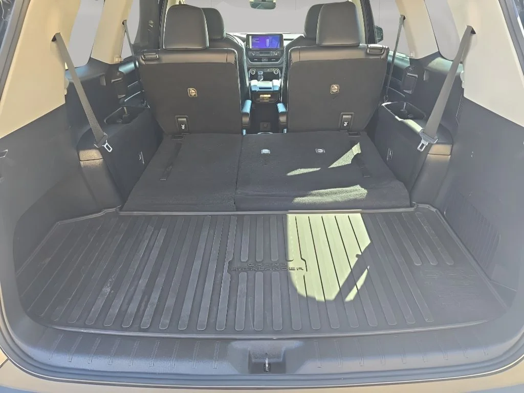 Used 2024 Black Toyota XLE image 18