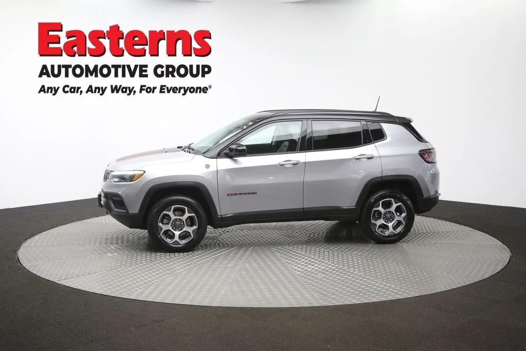Used 2022 Silver Jeep Trailhawk image 59