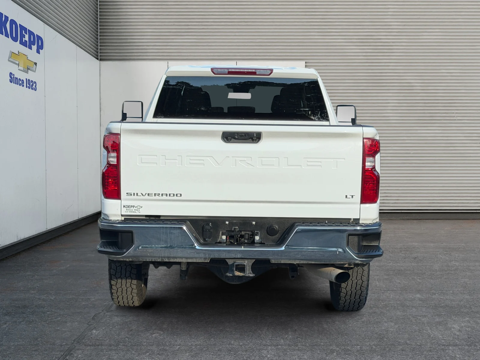 Used 2025 Summit White Chevrolet LT image 4