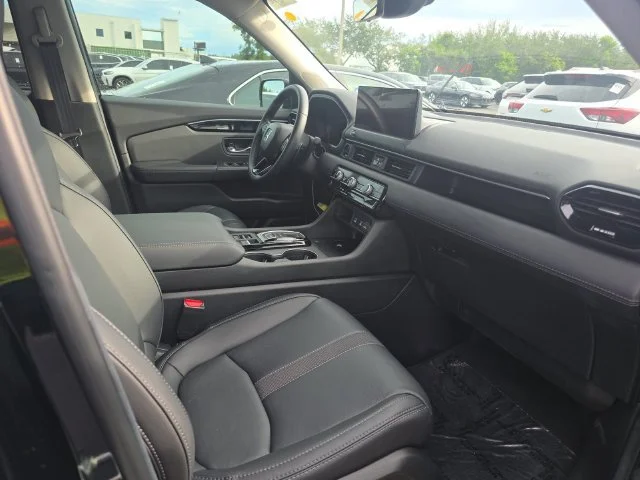 Used 2026 Crystal Black Pearl Honda EX-L image 3