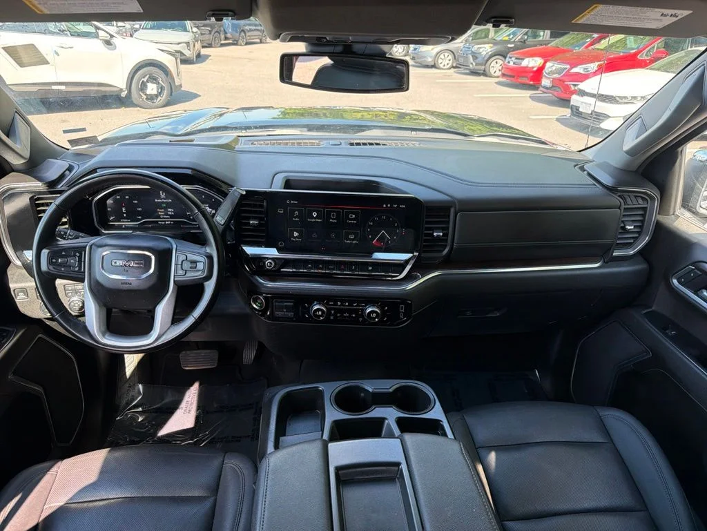 Used 2025 Silver GMC SLT image 21