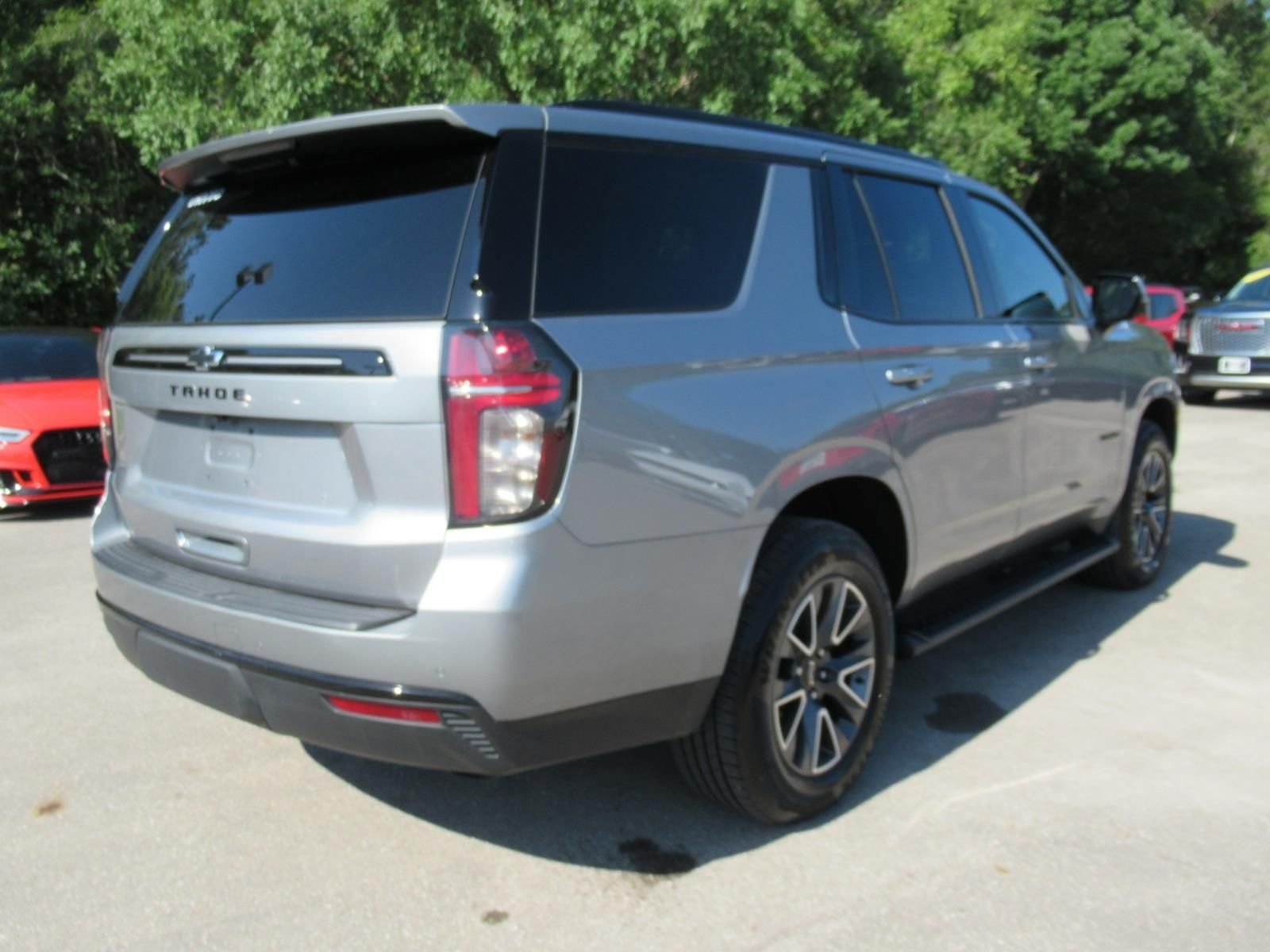 Used 2024 Gray Chevrolet Z71 image 7