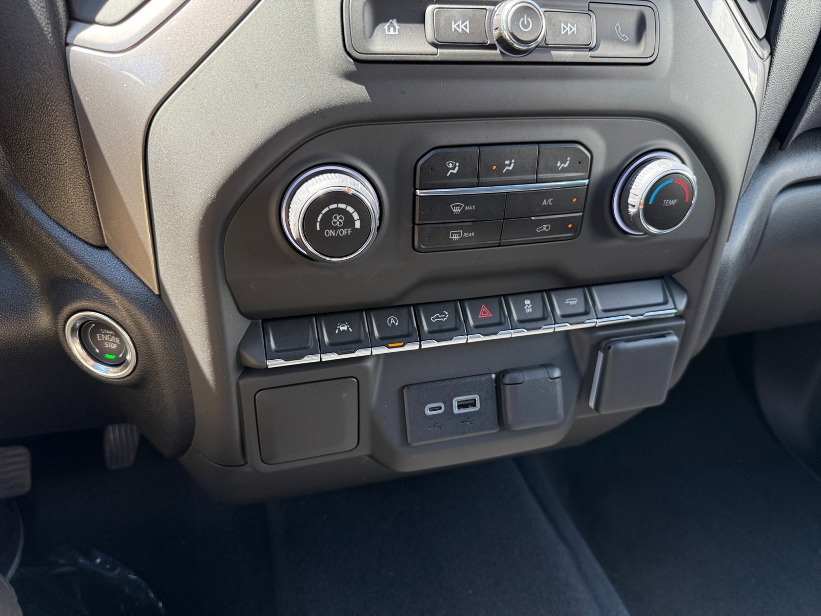 2026 Chevrolet Silverado 1500 Custom - Photo 13