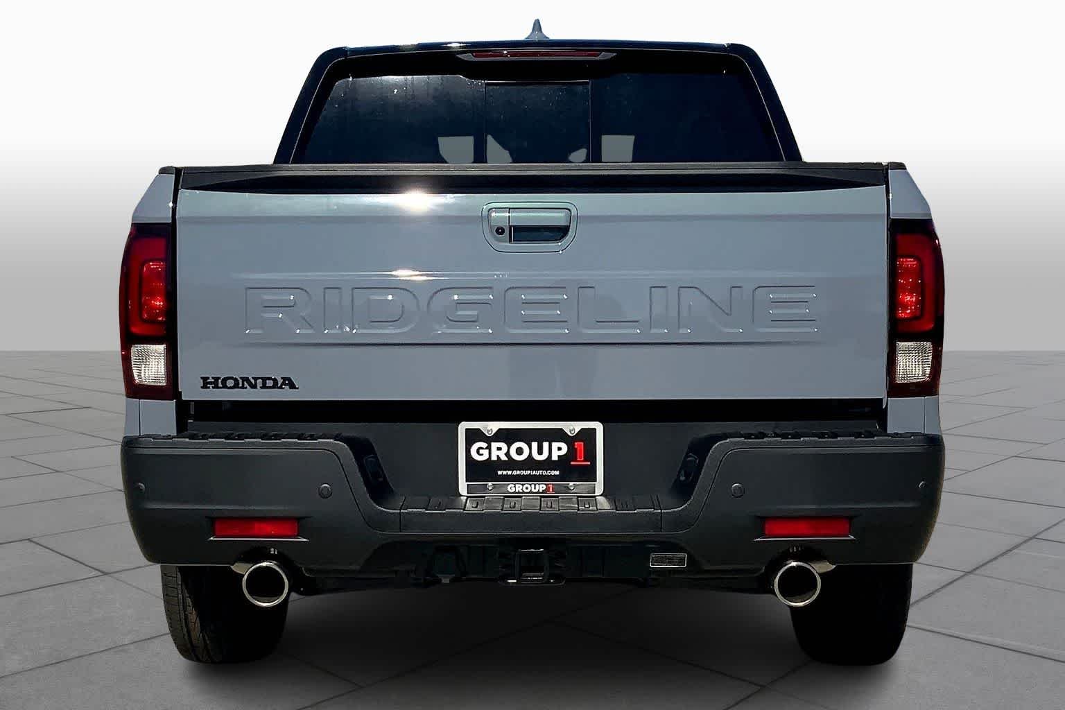 New 2026 Sonic Gray Pearl Honda Black Edition image 4