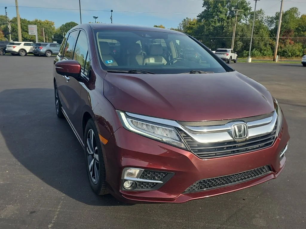Used 2018 Deep Scarlet Pearl Honda Elite image 2