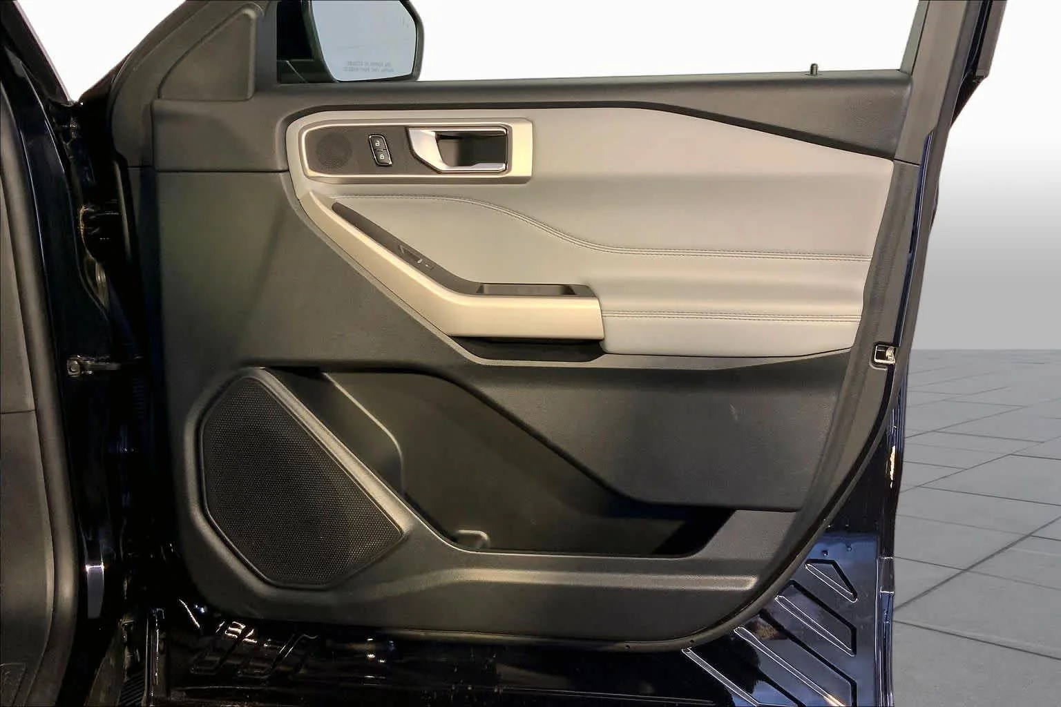 Used 2022 Agate Black Ford XLT image 23