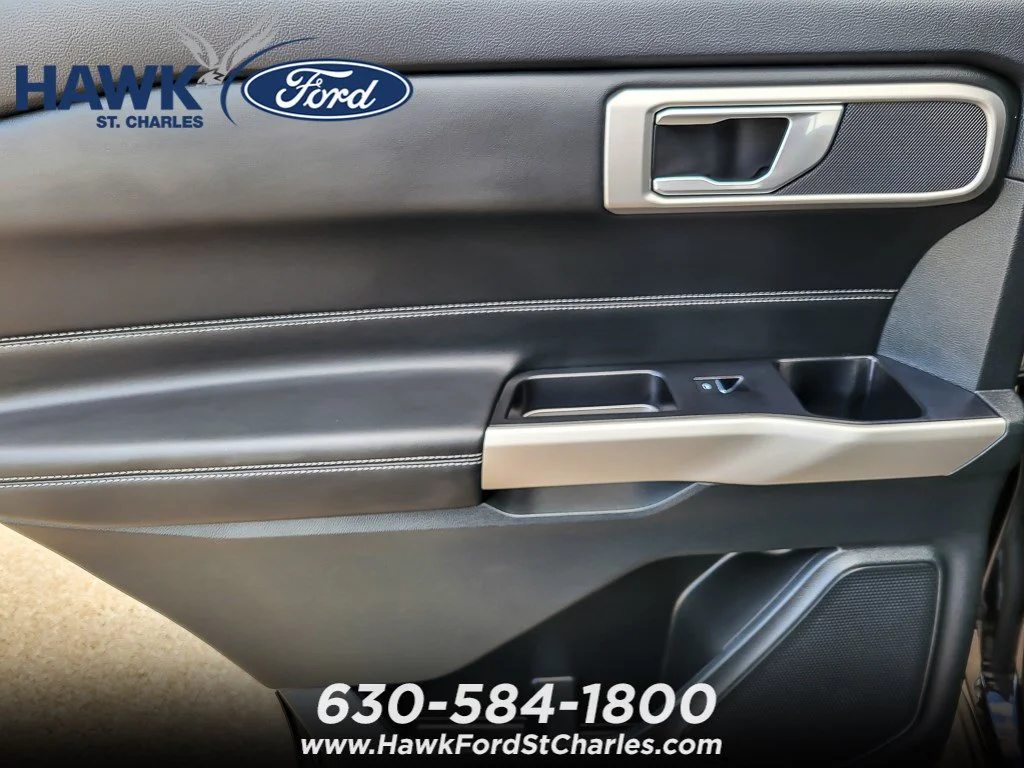 2023 Ford Explorer XLT - Photo 19