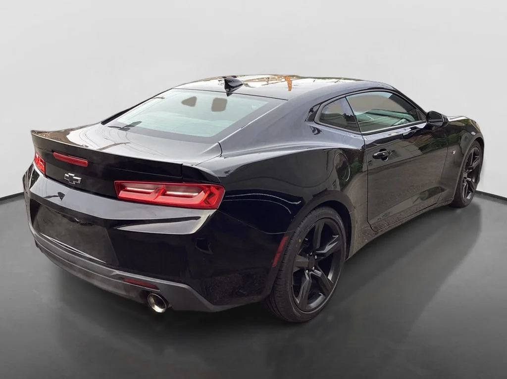 Used 2018 BLACK Chevrolet 1LT image 5