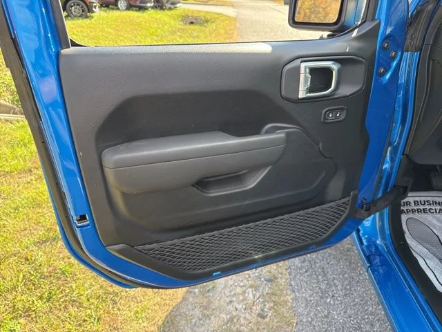 New 2026 Hydro Blue Pearl-Coat Exterior Paint Jeep Sport image 16
