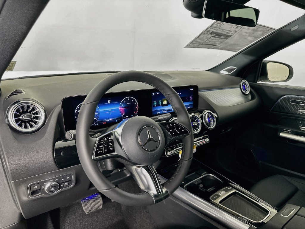 New 2026 Polar White Mercedes-Benz GLA 250 image 40