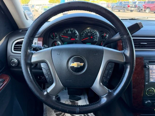 Used 2014 Summit White Chevrolet LTZ image 21