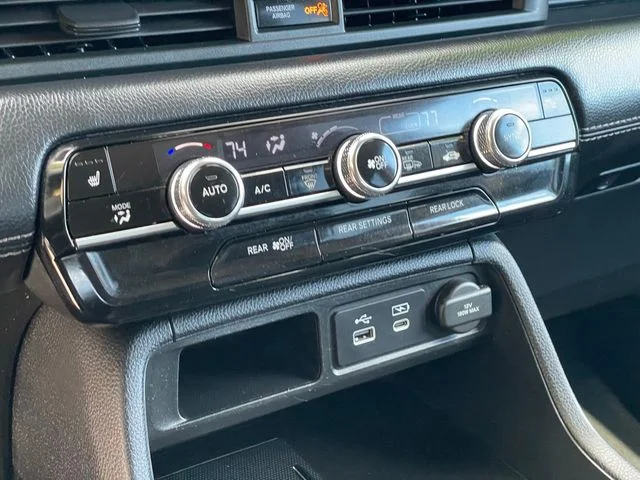 2023 Honda Pilot Touring - Photo 18