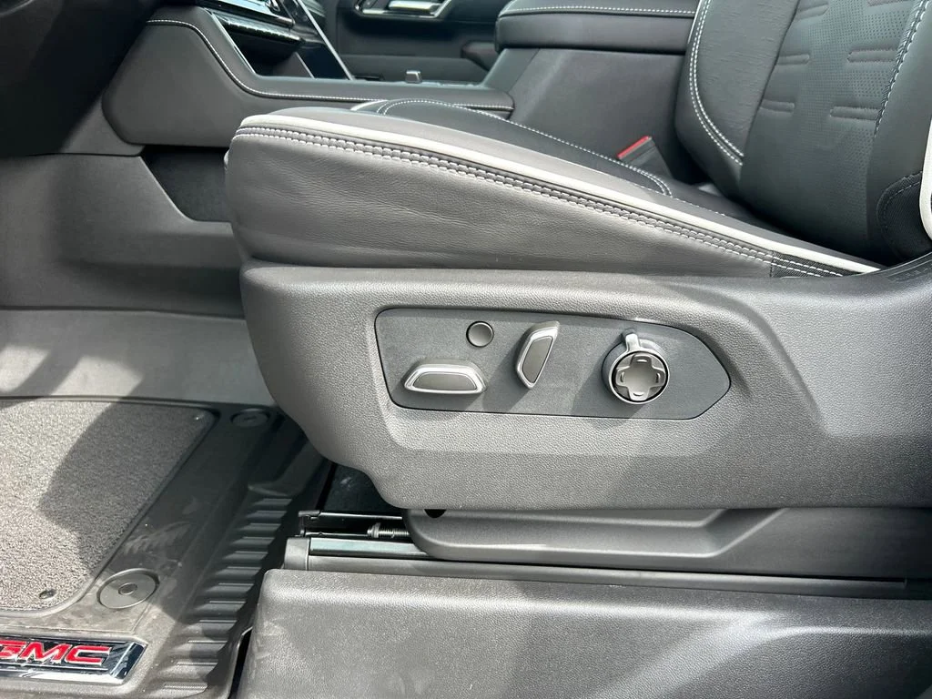 2026 GMC Sierra 2500HD AT4X - Photo 17
