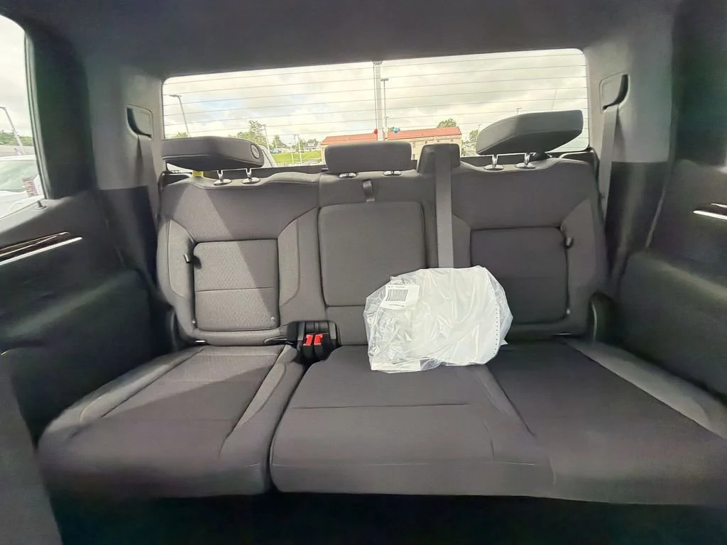 New 2026 Sterling Metallic GMC Elevation image 28