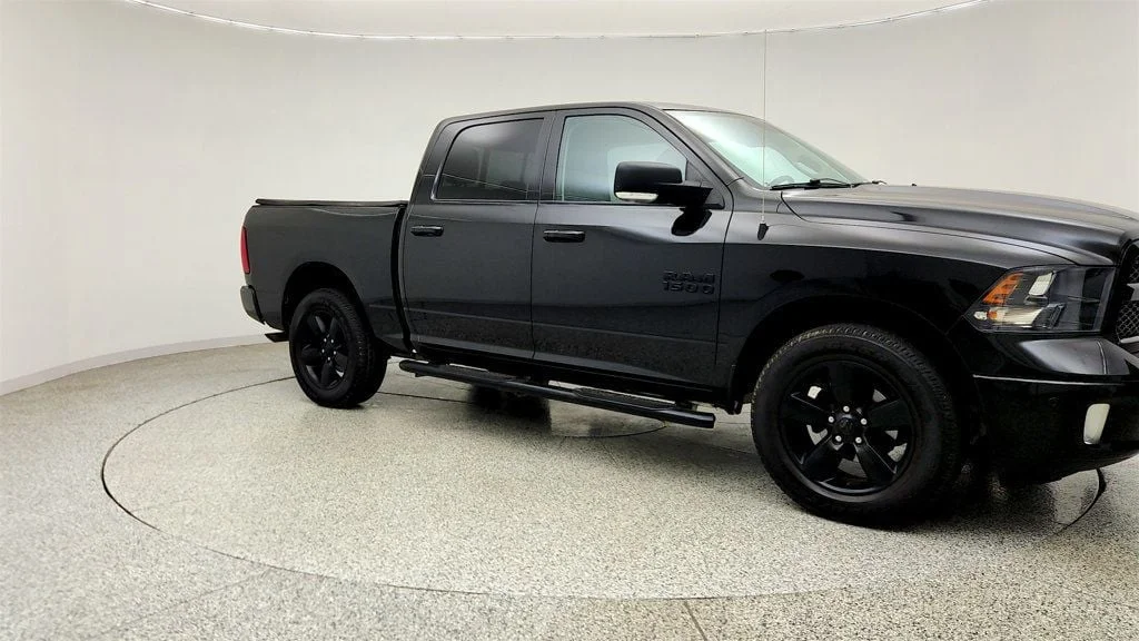 Used 2018 Brilliant Black Crystal Pearlcoat Ram Big Horn 4x4 Crew Cab 5