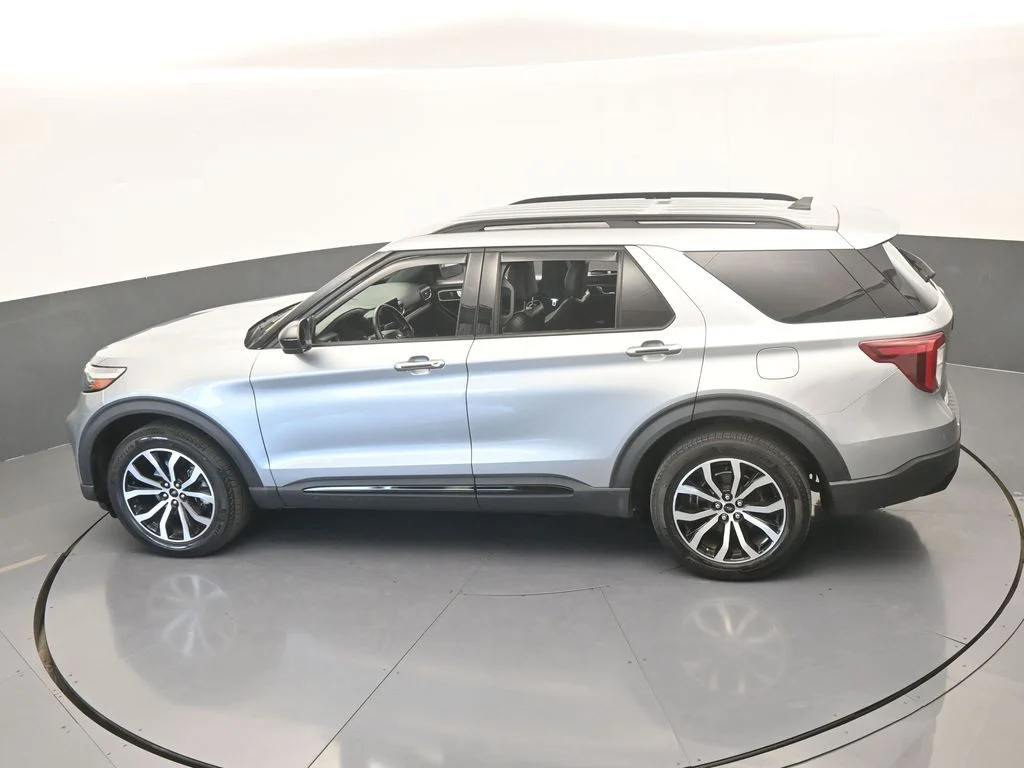 2023 Ford Explorer ST - Photo 55