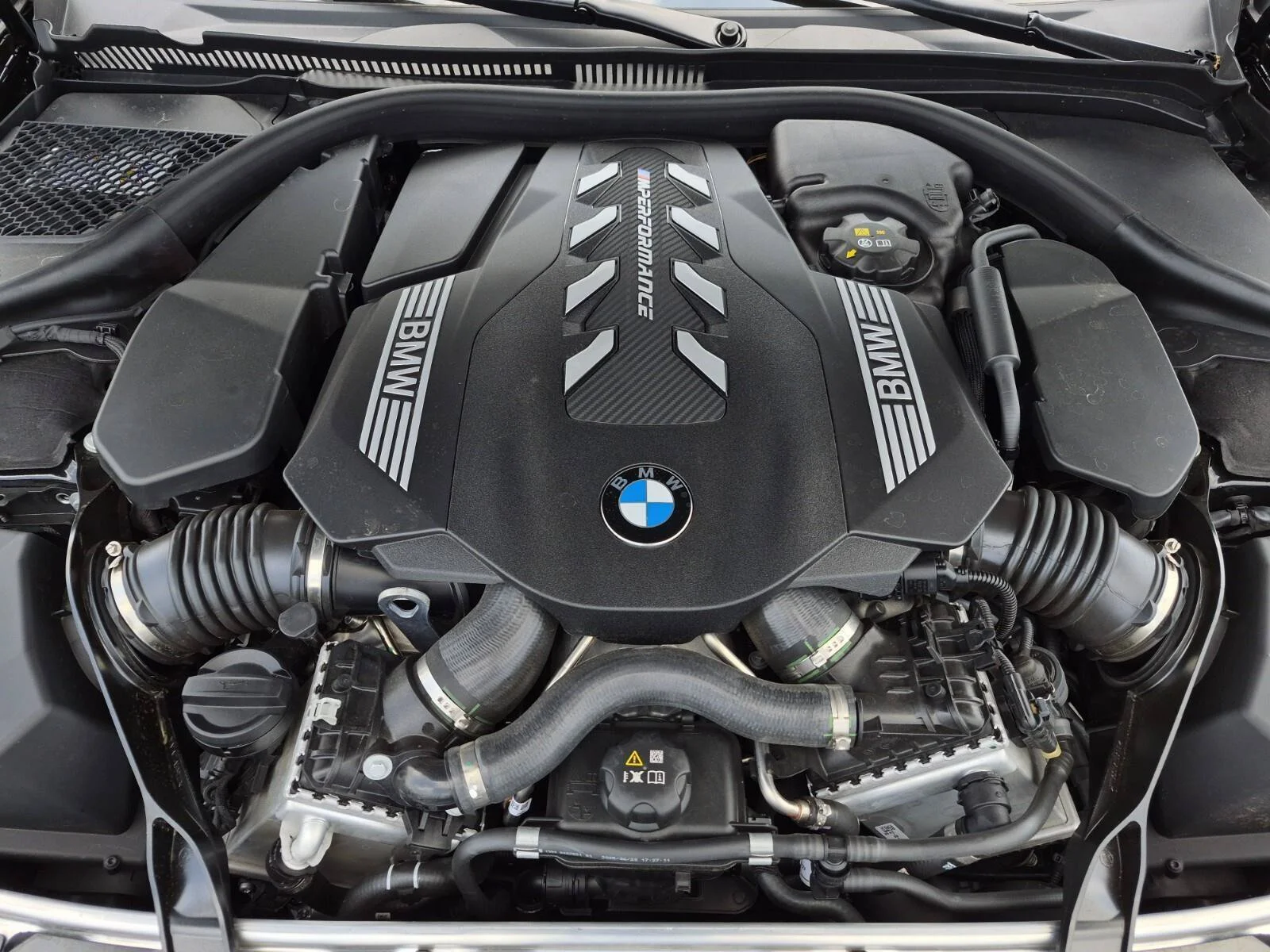 Used 2026 Black Sapphire Metallic BMW M850i xDrive image 12