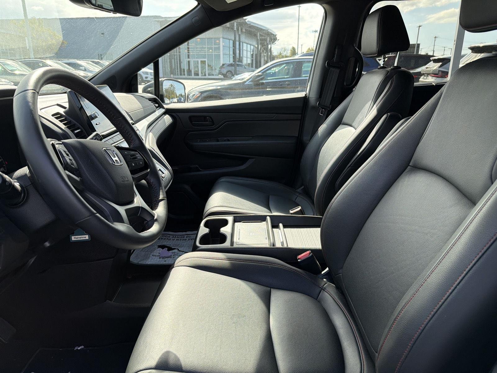Used 2025 Sonic Gray Pearl Honda Sport-L image 9