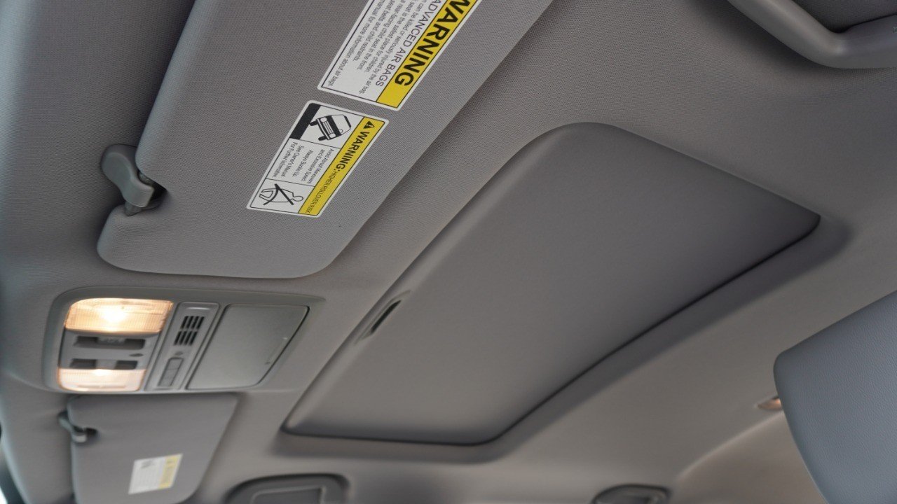 Used 2022 Gray Honda EX-L image 25