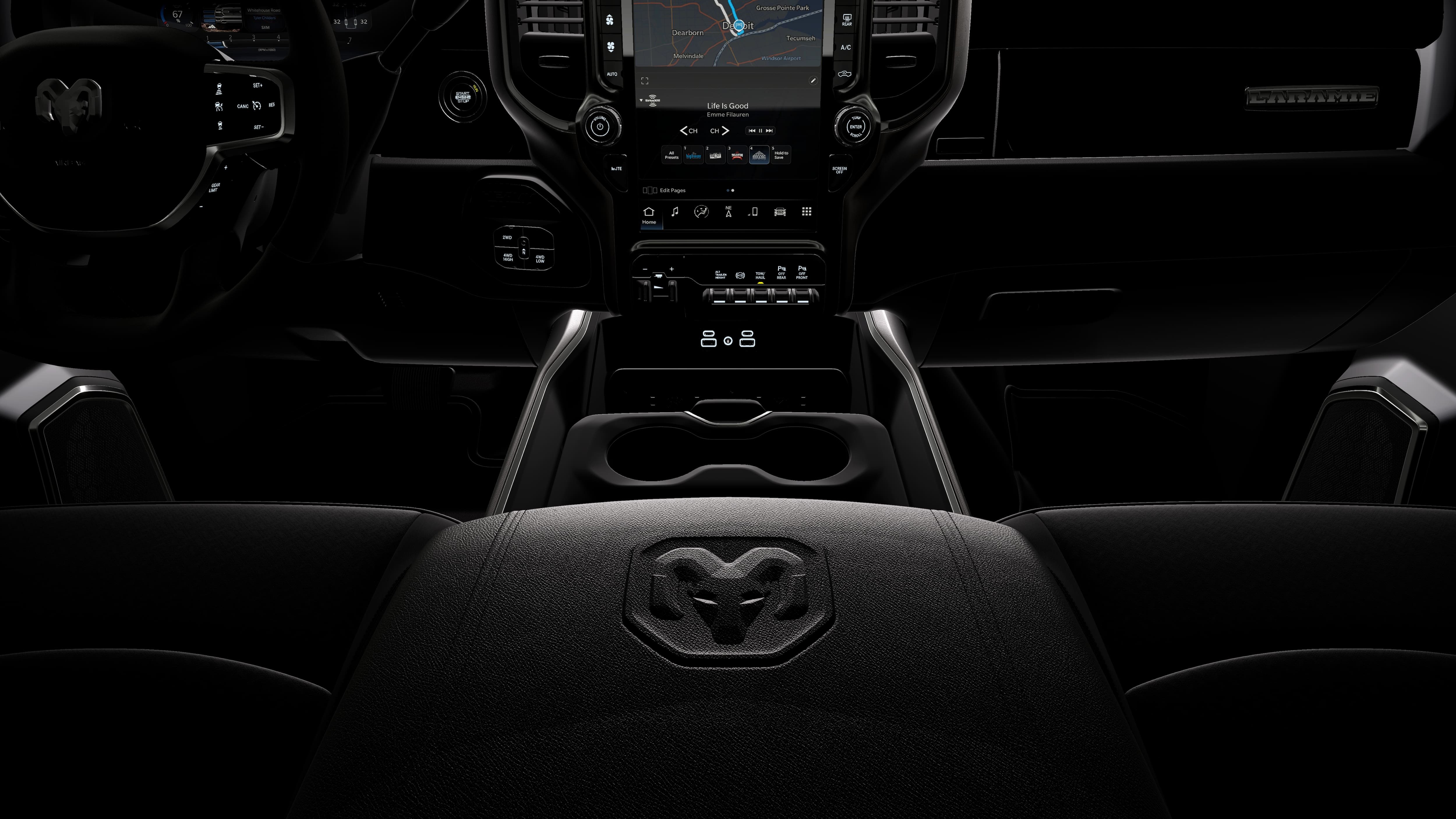 New 2026 Diamond Black Crystal Pearl-Coat Exterior Paint RAM LARAMIE image 17