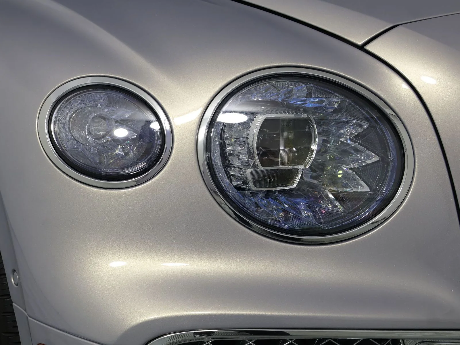 Certified Used 2020 Silver Bentley W12 image 13