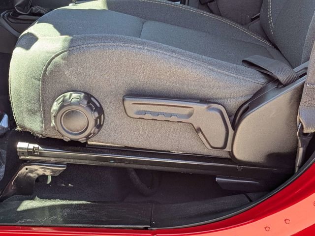 2025 Jeep Wrangler 4-Door Sahara - Photo 19