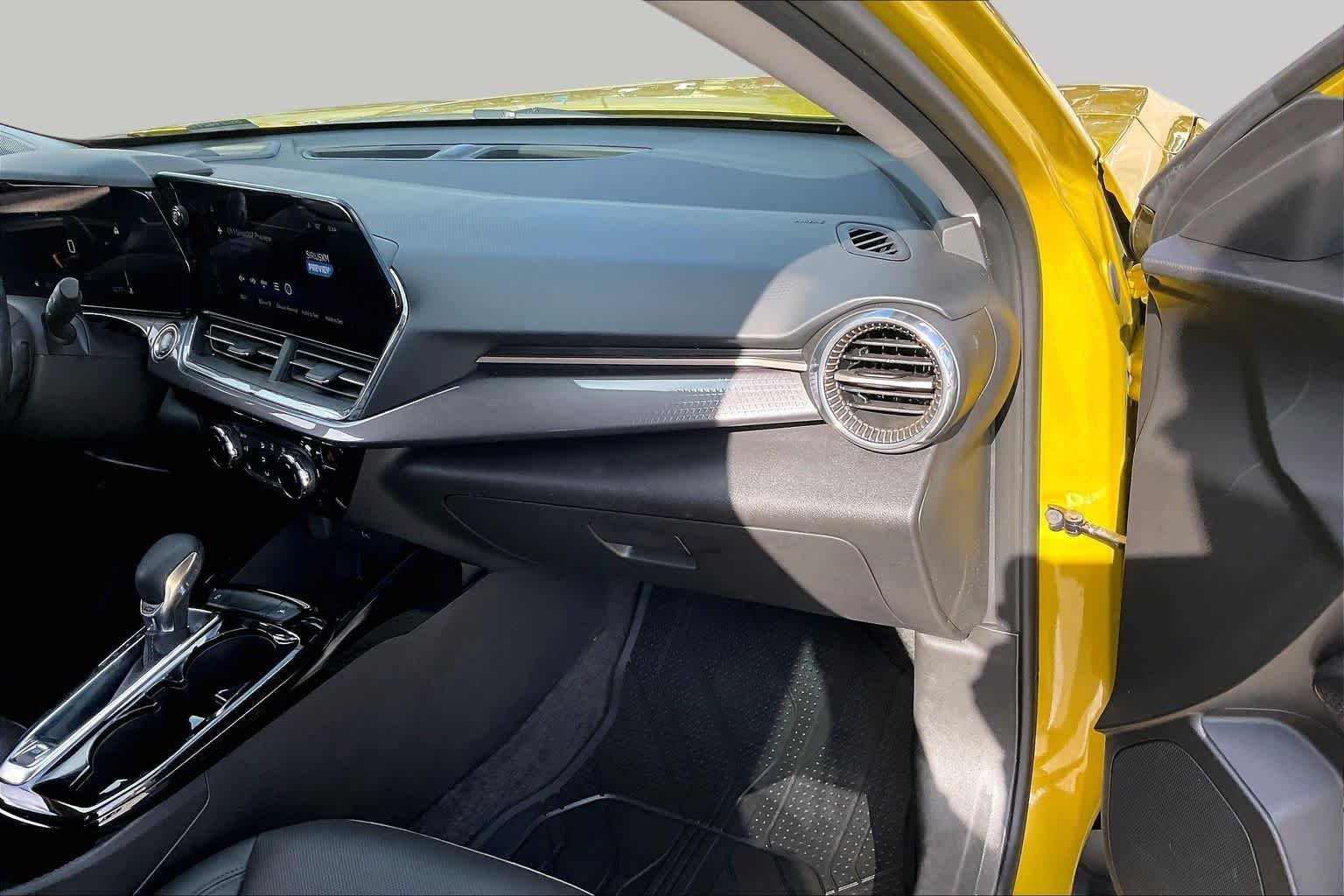 Used 2025 Nitro Yellow Metallic Chevrolet ACTIV image 18