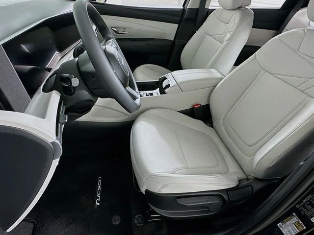 New 2026 Hyundai TUCSON SE