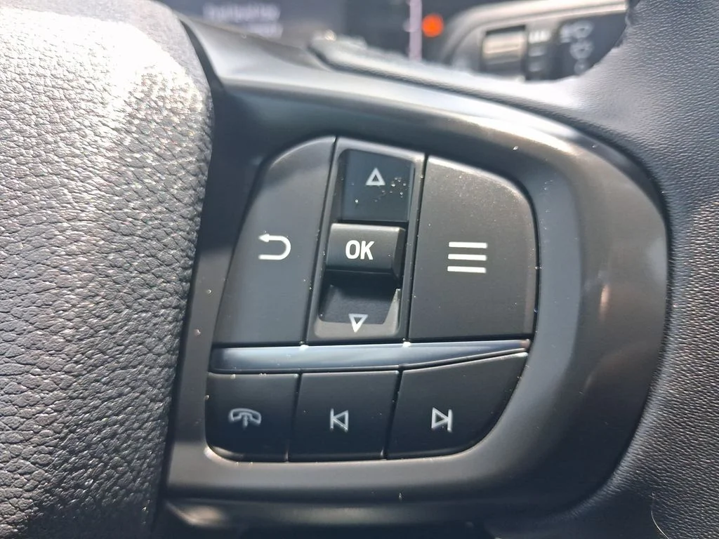 Used 2024 Azure Gray Metallic Ford XLT image 18