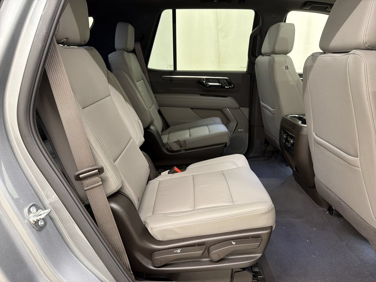 2026 Chevrolet Tahoe Z71 - Photo 20