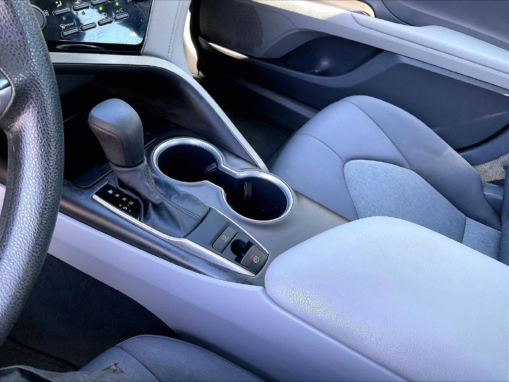 Used 2021 Silver Toyota LE image 20