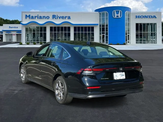 Certified Used 2023 Crystal Black Pearl Honda EX image 7