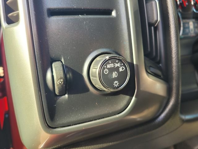 Used 2018 Red Chevrolet LT image 19