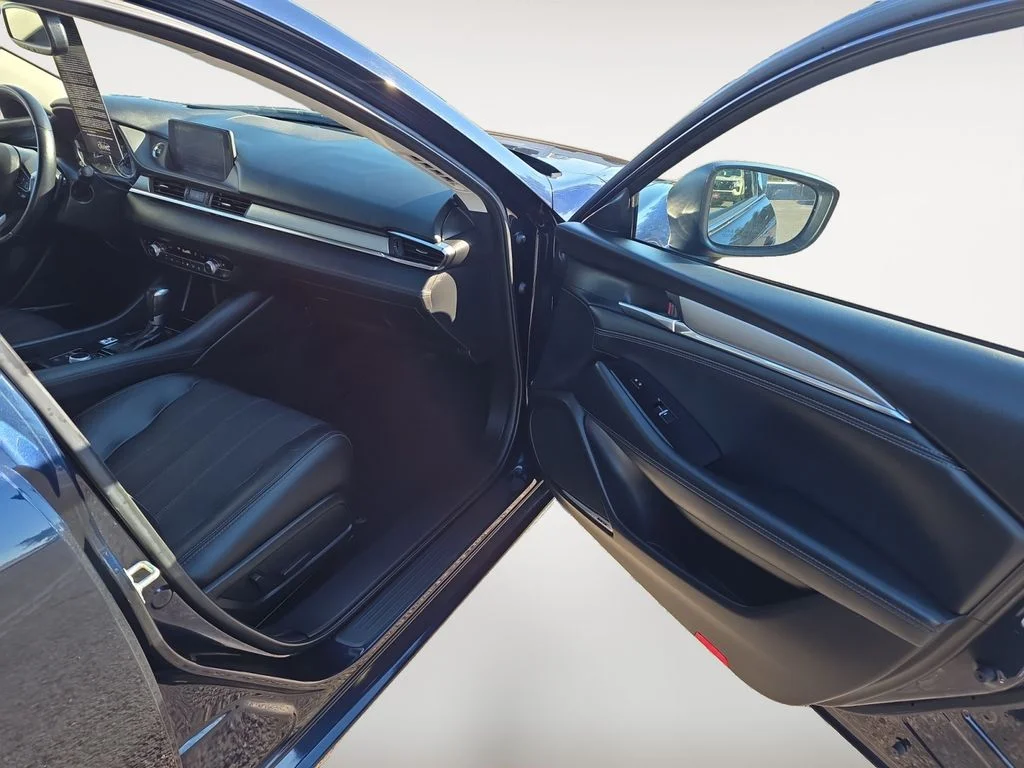 Used 2020 Deep Crystal Blue Mazda Grand Touring Reserve image 9