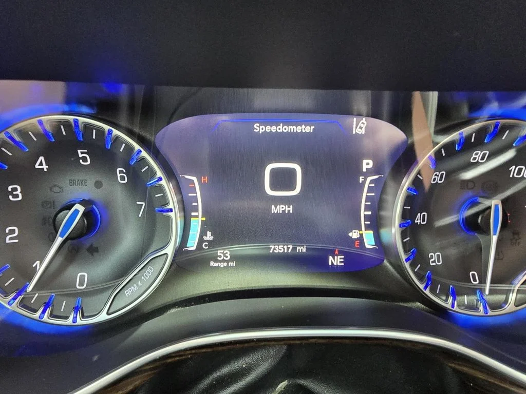 Used 2022 Fathom Blue Pearlcoat Chrysler Limited image 13