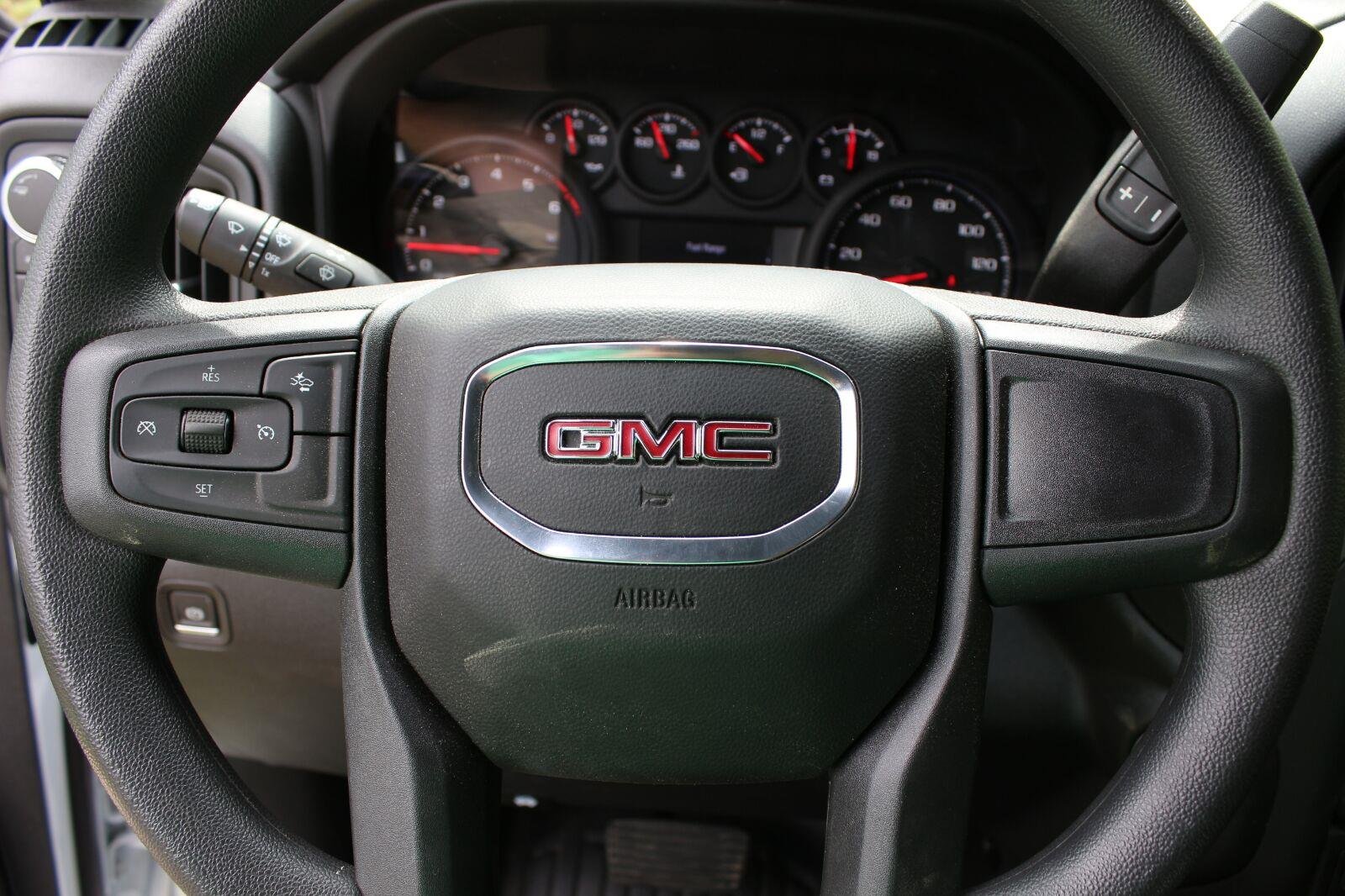 New 2026 Summit White GMC Pro image 16