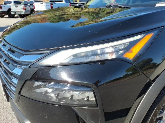 Used 2024 Black Nissan S image 4