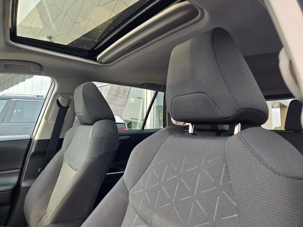 Used 2020 Midnight Black Metallic Toyota XLE image 24