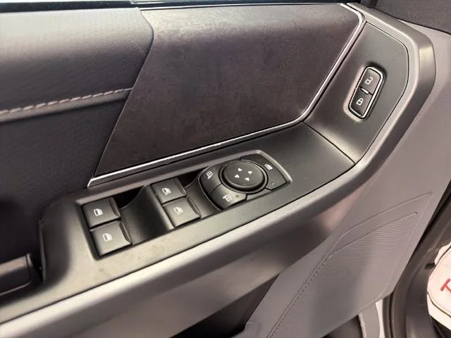 New 2026 Oxford White Ford XLT image 30