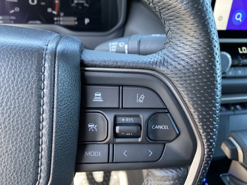 Certified Used 2025  Toyota Limited image 18