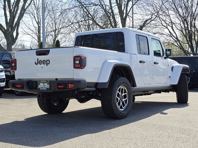 Used 2025 Bright White Clearcoat Jeep Rubicon image 27