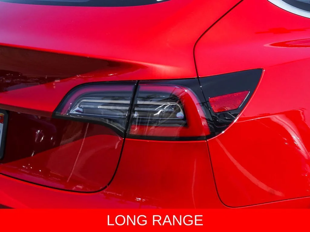 Used 2018  Tesla Long Range image 7