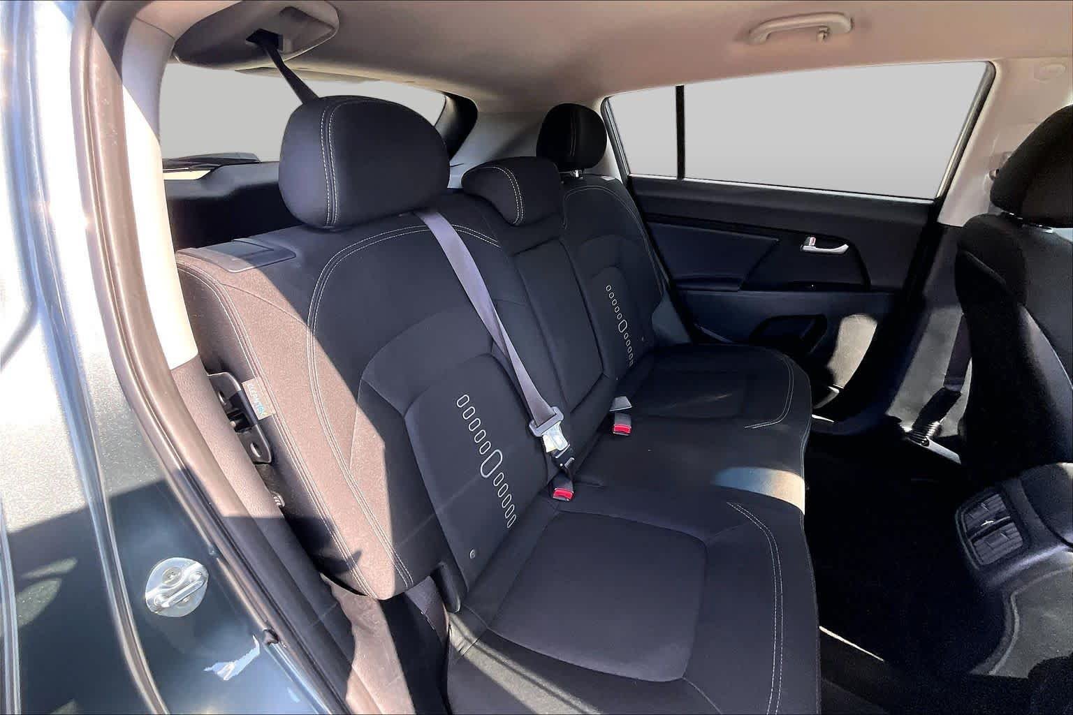 Used 2014 Sage Green Kia EX image 19