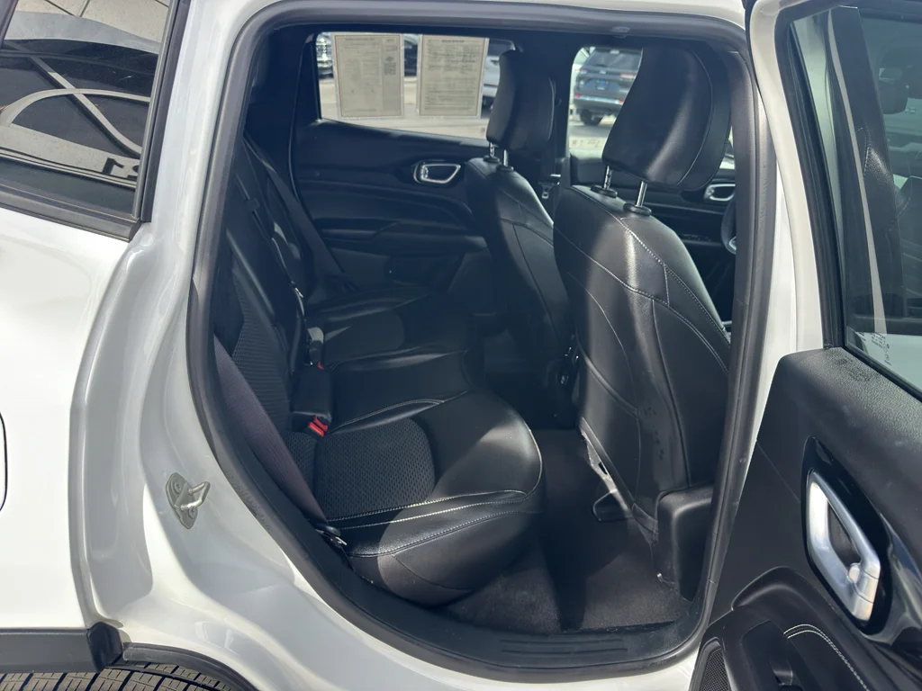 Used 2023 Bright White Clearcoat Jeep Altitude image 12