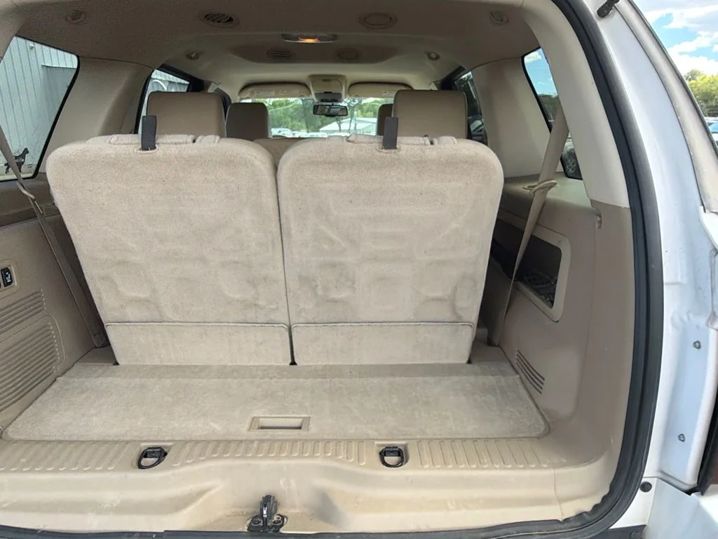 Used 2010  Ford Eddie Bauer image 18
