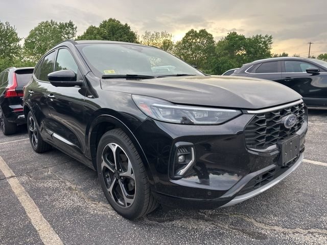 2023 Ford Escape ST-Line Elite HEV AWD 2.0L's photo