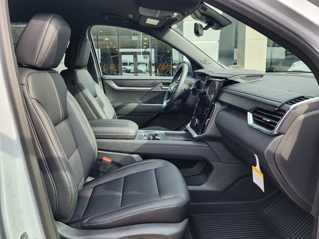 2026 GMC Acadia Elevation - Photo 40