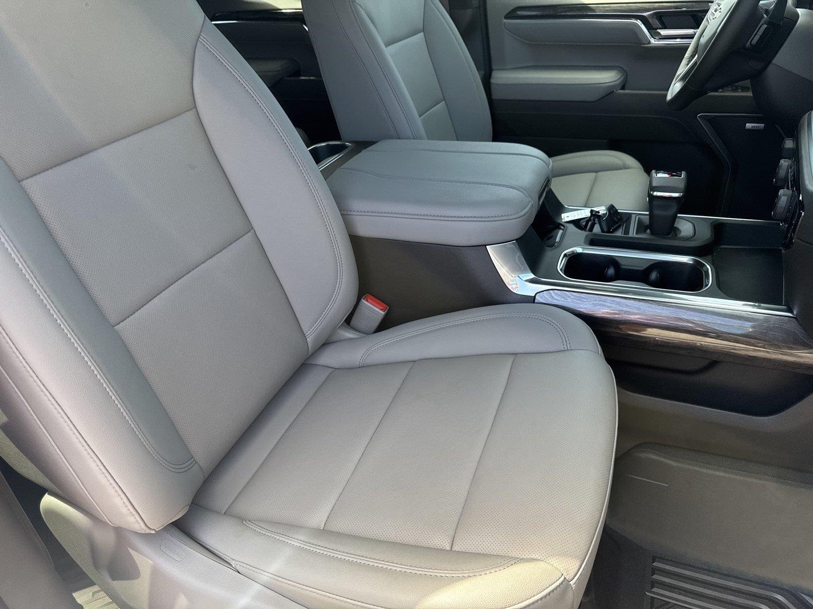 2026 Chevrolet Silverado 1500 LTZ - Photo 39