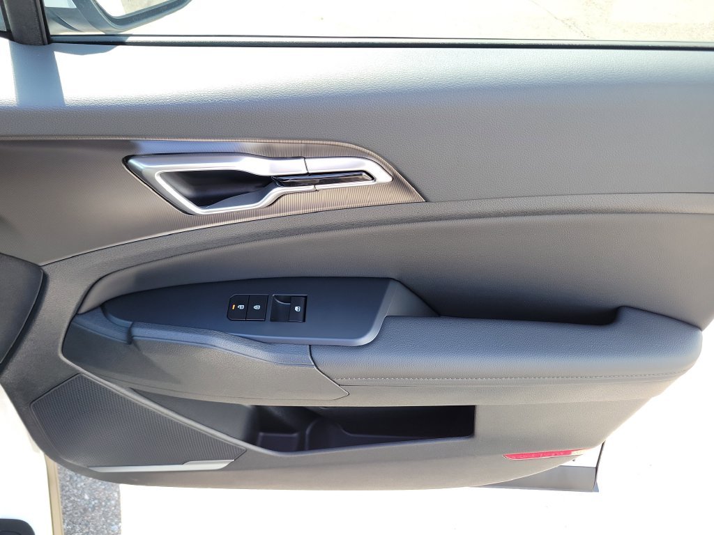 New 2026 Glacial White Pearl Kia EX image 10