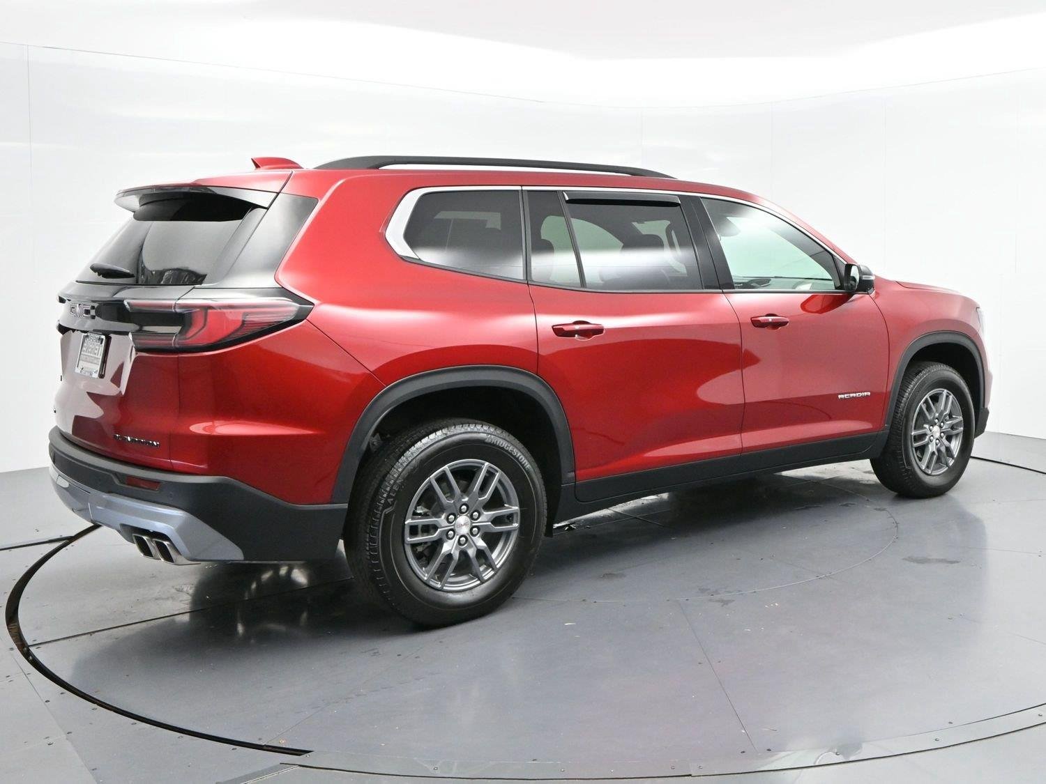 Used 2025 Volcanic Red Tintcoat GMC Elevation image 7